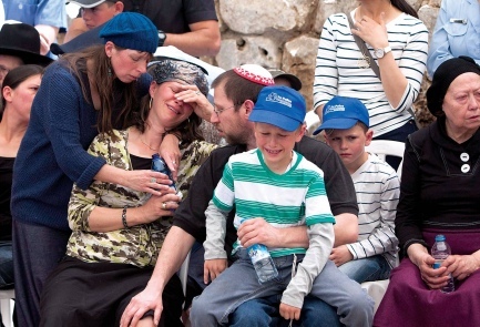 139772692589186706a_b