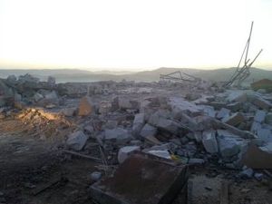 Die illegal errichteten Häuser in den Aussenposten der Siedlung wurden von der Polizei dem Erdboden gleichgemacht. Foto: Sprecher der Siedlung Yitzhar