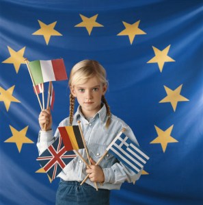 Europa: Ein einzelnes Fähnchen genügt nicht mehr. (© Thinkstock)