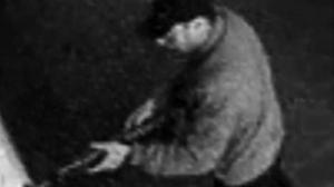 Dieser Mann hat in Brüssel drei Menschen erschossen.  Bild: Belgian Federal Police