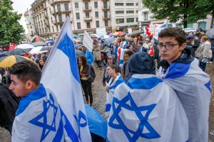 Am Mittwochabend, 30. Juli, standen die Menschen bereits in Genf für Israel ein (im Bild)