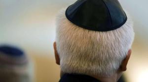 Für die jüdische Gemeinde in Pinneberg war es keine Frage, einem muslimischen Flüchtling aus dem Sudan Asyl zu gewähren. - Foto: imago