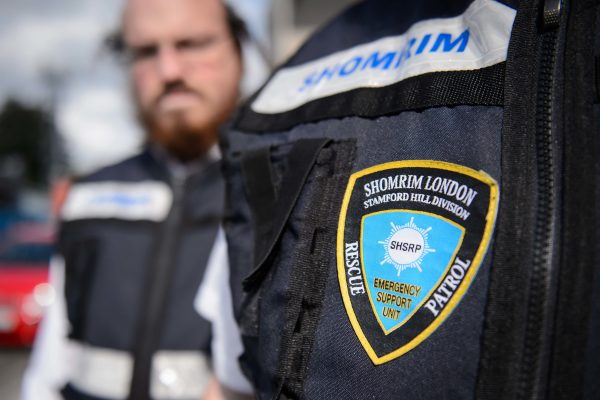 Auch die Muslime freuen sich über die Shomrim. «Wir müssen uns um unsere Umwelt und die Nachbarschaft kümmern. Das ist ein wichtiger Aspekt in beiden Religionen», sagt der lokale muslimische Vorsteher Dawood Akhoon.