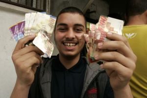 Israel Allowed Pay tax funds for the Palestinian Authority, After Israel banned in payment of taxes to the Palestinian Authority,