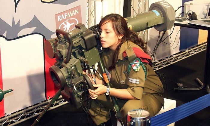 1200px-Spike_LR_3_1439567927364233_v0_h