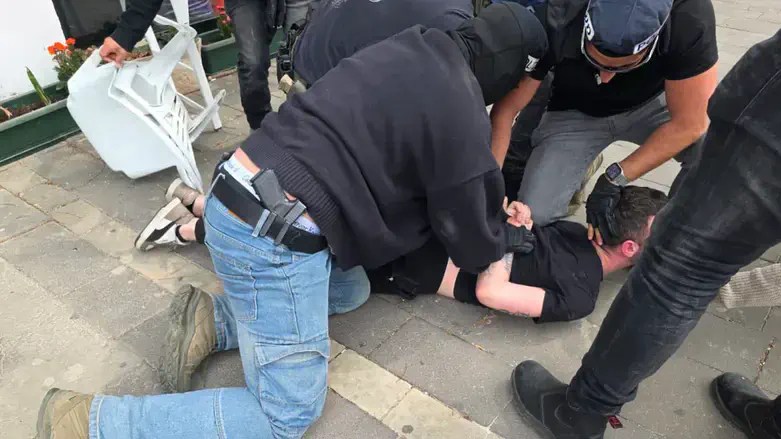 Verhaftung von Ami Gaidarov
Israelische Polizei